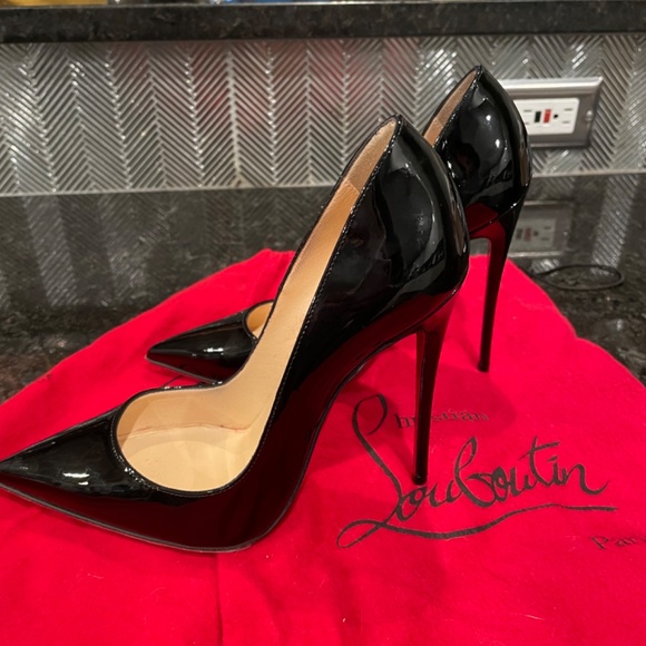 Christian Louboution So Kate Heels - Picture 5 of 9